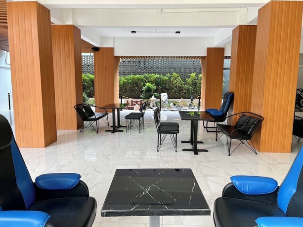 Imagen de los interiores del Hotel Wesah Home Place. Foto 18