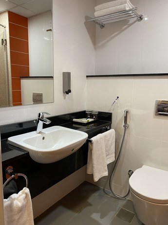 Imagen de la habitación del Hotel Wescott Dubai. Foto 5