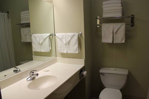 Imagen de la habitación del Hotel Wesley Inn. Foto 4
