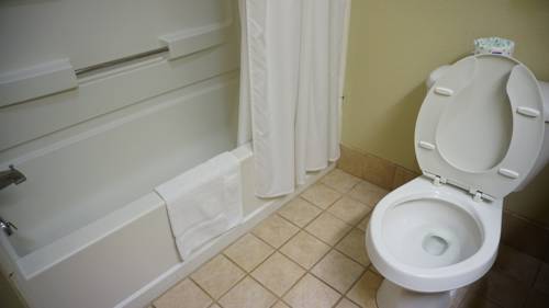 Imagen de la habitación del Hotel Wesley Inn. Foto 5
