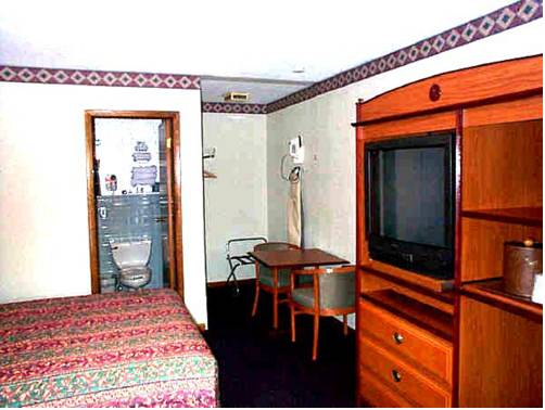 Imagen de la habitación del Hotel Wesley Inn & Suites. Foto 4