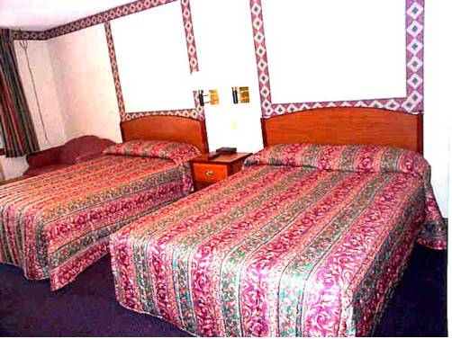 Imagen de la habitación del Hotel Wesley Inn & Suites. Foto 5