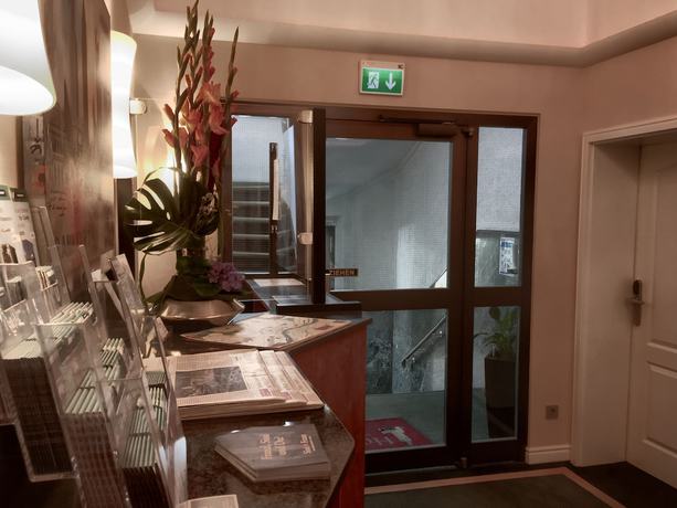 Imagen de los interiores del Hotel West An Der Bockenheimer Warte. Foto 19