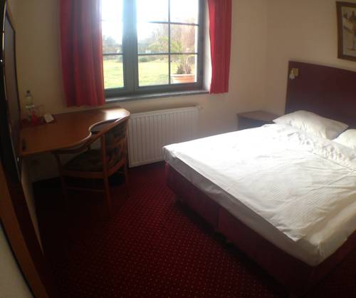 Imagen de la habitación del Hotel West An Der S&auml;chsischen Weinstrasse. Foto 7