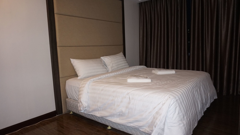 Imagen de la habitación del Hotel West Avenue Suites. Foto 11