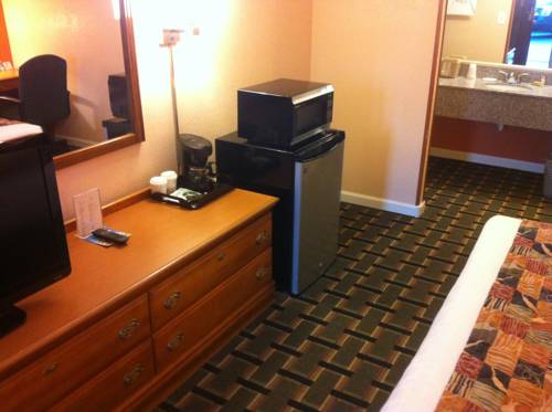 Imagen de la habitación del Hotel West Bank Inn, Augusta. Foto 16