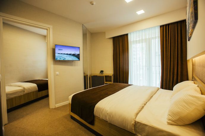 Imagen de la habitación del Hotel West, Batumi. Foto 6