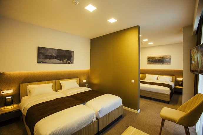 Imagen de la habitación del Hotel West, Batumi. Foto 8