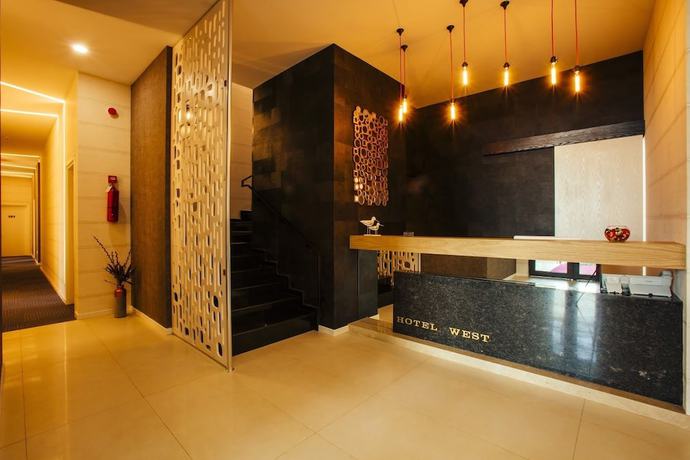 Imagen de los interiores del Hotel West, Batumi. Foto 19