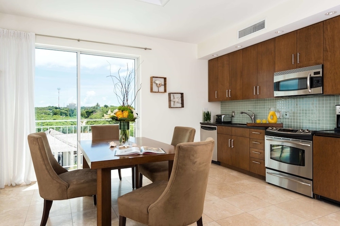 Imagen de la habitación del Hotel West Bay Club. Foto 11