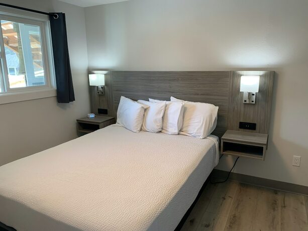 Imagen general del Hotel West Beach Suites. Foto 10