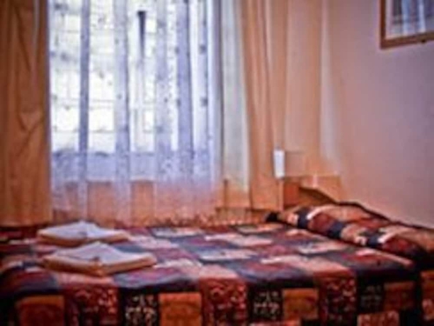 Imagen de la habitación del Hotel West Brompton Studios. Foto 2