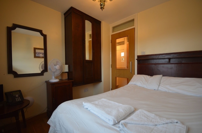 Imagen de la habitación del Hotel West Brompton Studios. Foto 6