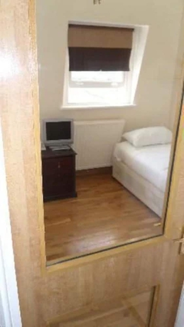 Imagen de la habitación del Hotel West Brompton Studios. Foto 13