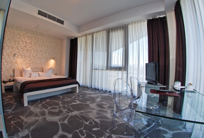 Imagen de la habitación del Hotel West City. Foto 5