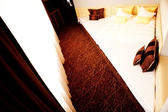 Imagen de la habitación del Hotel West City. Foto 6