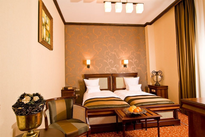 Imagen de la habitación del Hotel West City. Foto 8