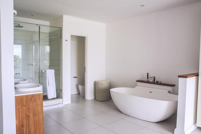 Imagen de la habitación del Hotel West Coast Marina. Foto 4