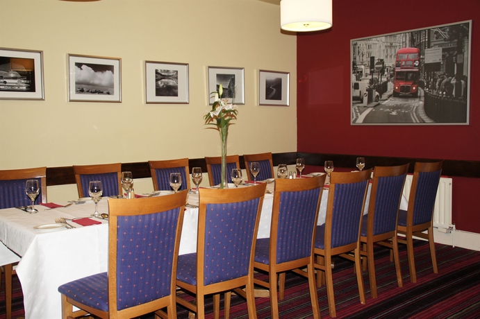 Imagen del bar/restaurante del Hotel West County. Foto 2