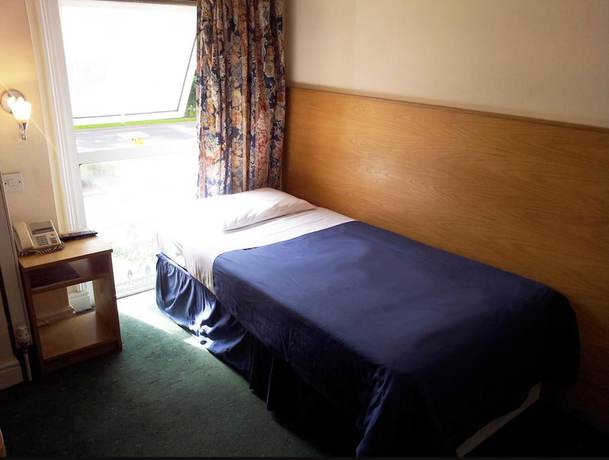 Imagen de la habitación del Hotel West Cromwell. Foto 2