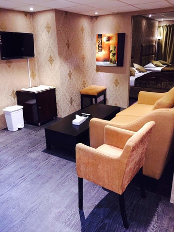 Imagen de los interiores del Hotel West, Deira. Foto 13