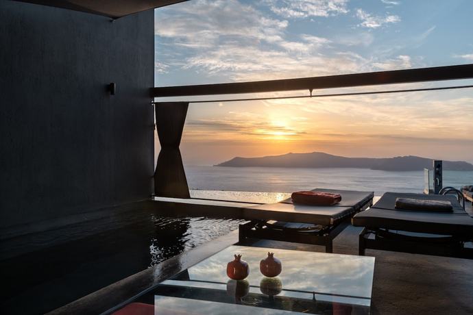 Imagen de la habitación del Hotel West East Suites. Foto 7