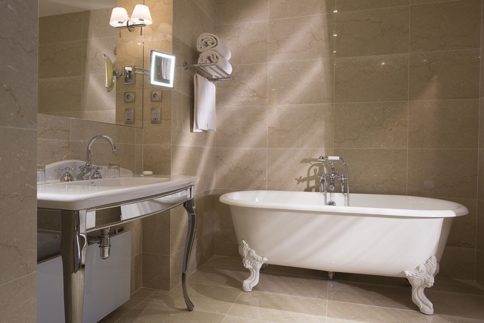 Imagen de la habitación del Hotel West End, Champs Elysees/Louvre. Foto 10
