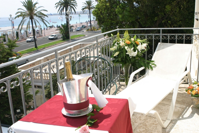 Imagen de los exteriores del Hotel West End Nice Promenade. Foto 12