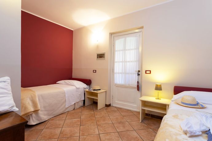 Imagen de la habitación del Hotel West Garda. Foto 10