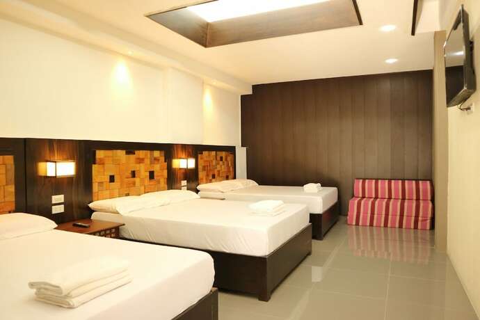 Imagen de la habitación del Hotel West Gate. Foto 15
