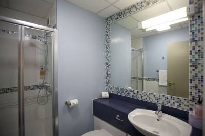Imagen de la habitación del Hotel West Ham United. Foto 8