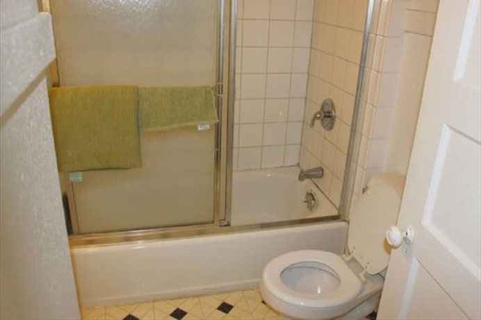Imagen de la habitación del Hotel West Inn Hollywood - La. Foto 18