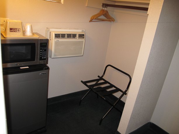 Imagen de la habitación del Hotel West Inn NAU - Downtown Flagstaff. Foto 7