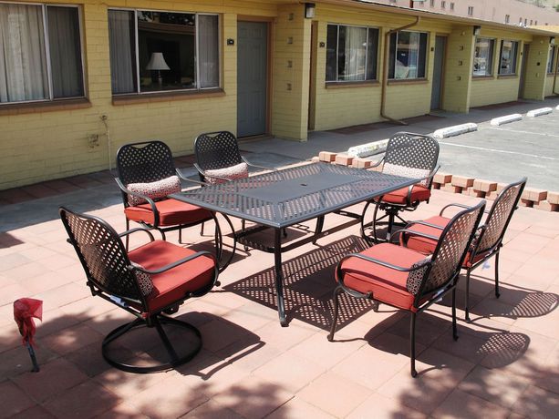 Imagen de los interiores del Hotel West Inn NAU - Downtown Flagstaff. Foto 19