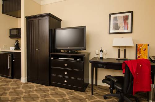 Imagen de la habitación del Hotel West Inn and Suites. Foto 3