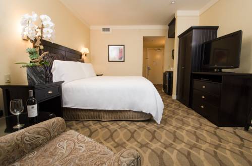 Imagen de la habitación del Hotel West Inn and Suites. Foto 4