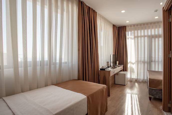 Imagen de la habitación del Hotel West Palace. Foto 7