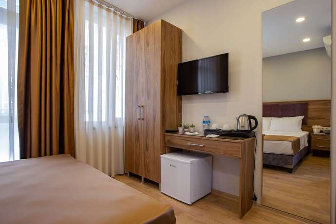 Imagen de la habitación del Hotel West Palace. Foto 14