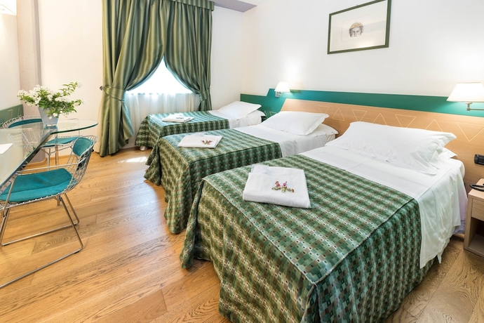 Imagen de la habitación del Hotel West Point Airport. Foto 5