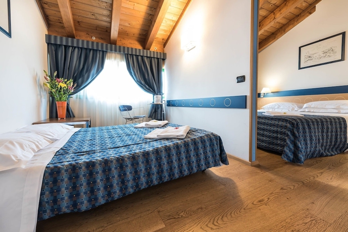 Imagen de la habitación del Hotel West Point Airport. Foto 8