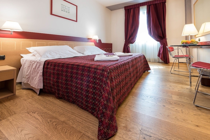 Imagen de la habitación del Hotel West Point Airport. Foto 15