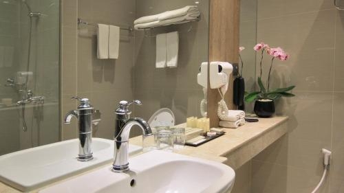 Imagen de la habitación del Hotel West Point, Bandung. Foto 7