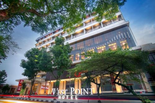 Imagen general del Hotel West Point, Bandung. Foto 2