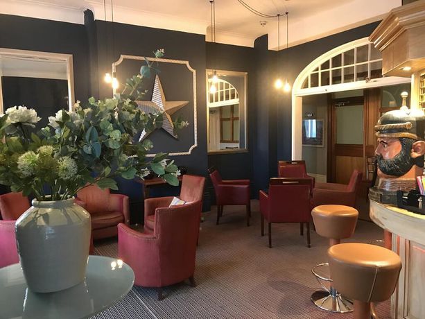 Imagen del bar/restaurante del Hotel West Rocks Townhouse. Foto 4