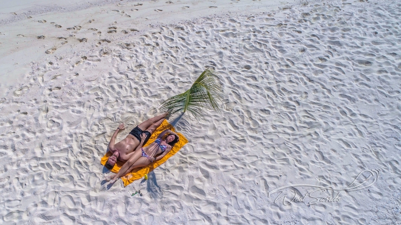 Imagen de los exteriores del Hotel West Sands. Foto 12