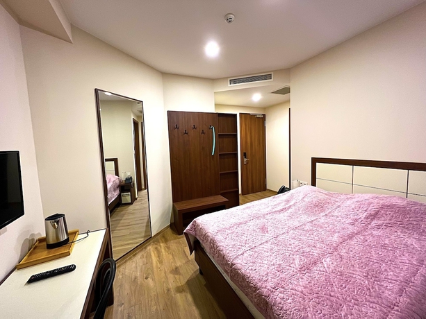 Imagen de la habitación del Hotel West Tbilisi. Foto 2