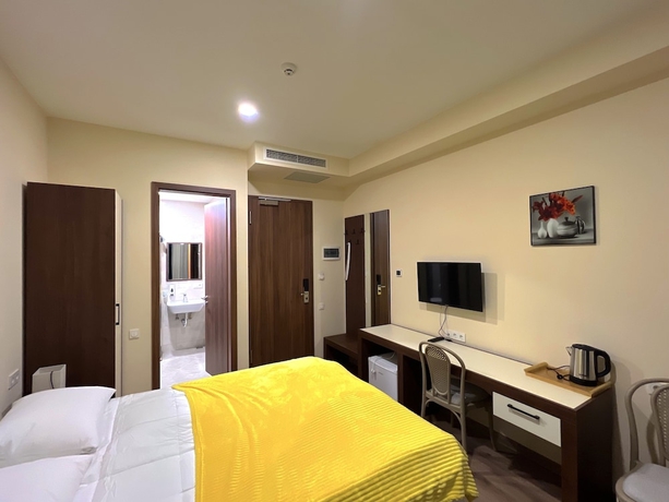Imagen de la habitación del Hotel West Tbilisi. Foto 14