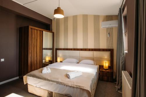 Imagen de la habitación del Hotel West, Tbilisi. Foto 8