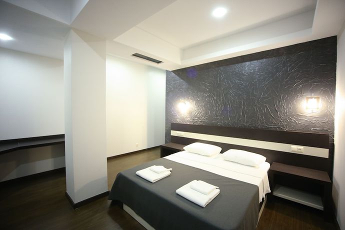 Imagen de la habitación del Hotel West Tower Hotel. Foto 5