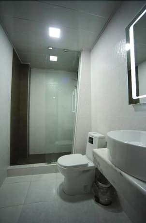 Imagen de la habitación del Hotel West Tower Hotel. Foto 16
